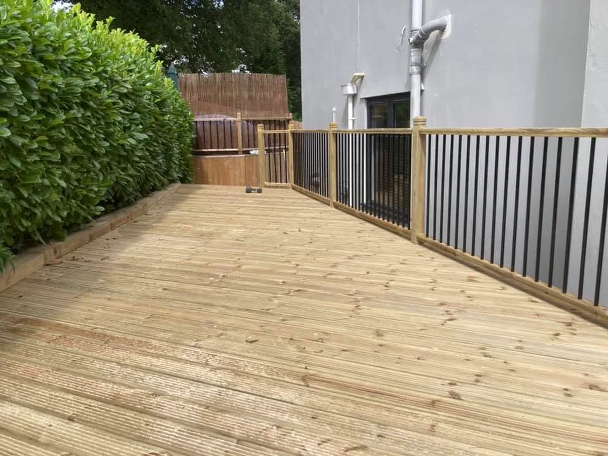 Completed timber decking and railings